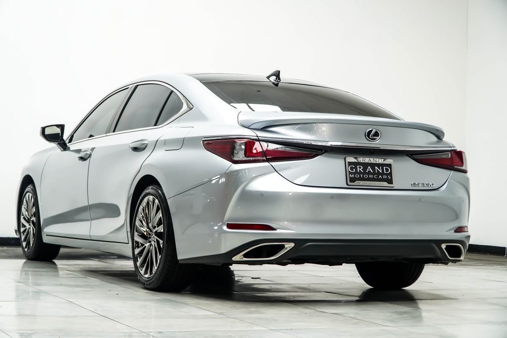 Used 2025 Silver Lexus 350 Ultra Luxury image 11