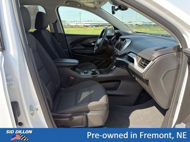 Used 2023 Summit White GMC SLE image 12