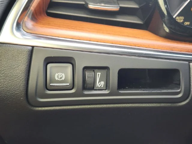 Used 2020 Stellar Black Metallic Cadillac Premium Luxury image 24