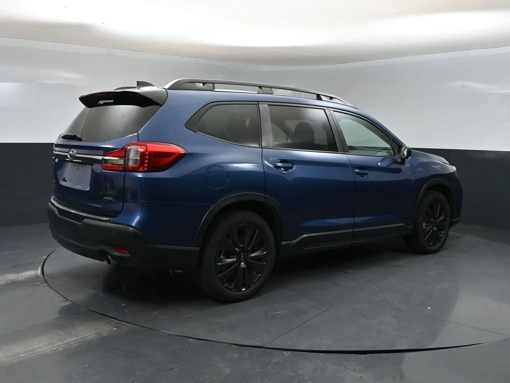 Used 2022 Blue Subaru Onyx Edition image 2