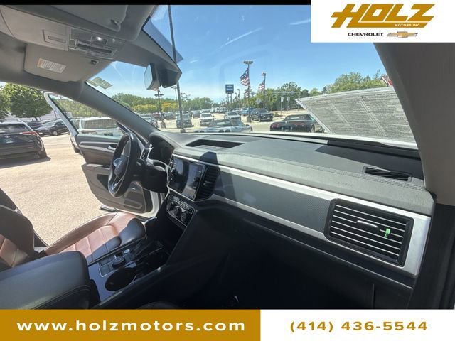 Used 2023 White Volkswagen 3.6L V6 SEL Premium R-Line image 30