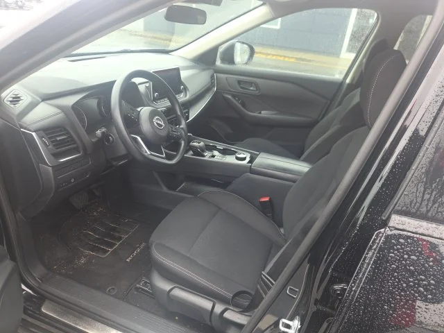 Used 2024 Black Nissan S image 5