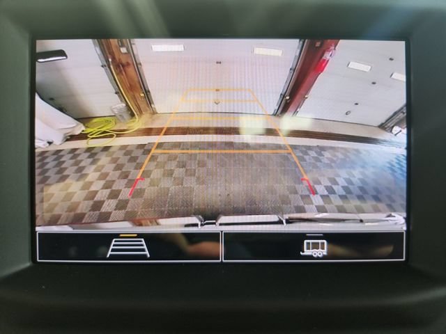New 2026 Summit White GMC Pro image 17