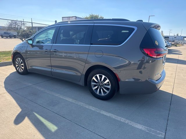 Used 2021 Gray Chrysler Touring image 3