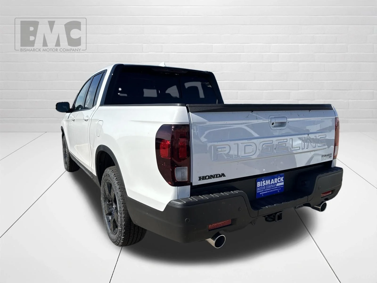New 2026 Platinum White Pearl Honda Black Edition image 4