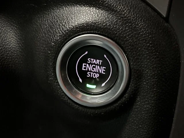 Used 2022 Blue Chevrolet Custom image 17
