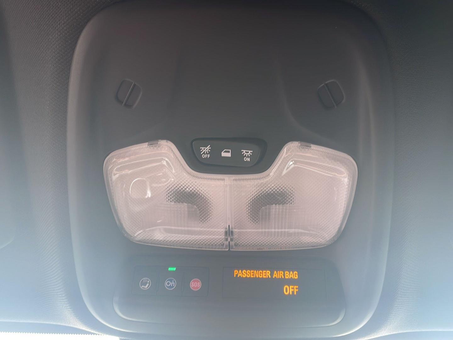 Used 2024 Summit White Chevrolet 4WD Z71 image 27