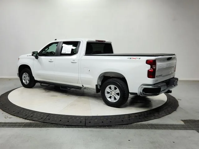 Used 2025 White Chevrolet LT image 6