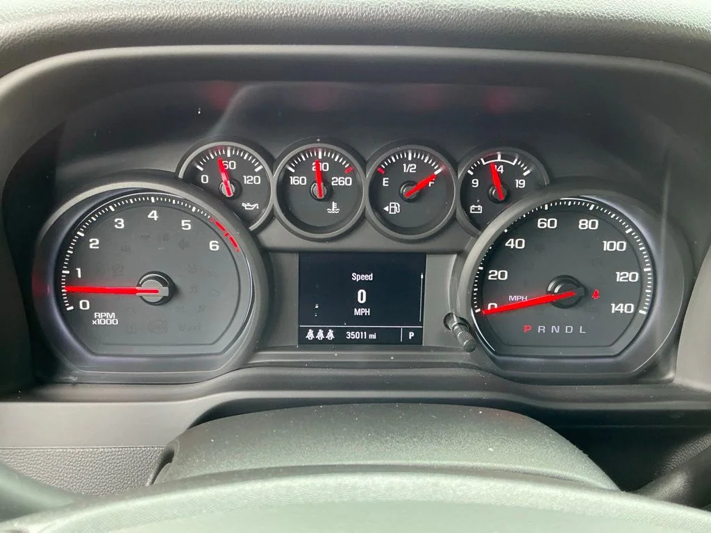 Used 2024 White Chevrolet Custom image 40