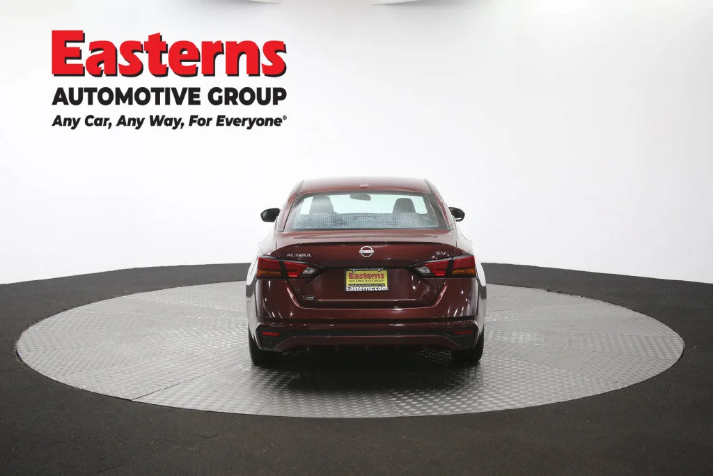 Used 2024 Red Nissan 2.5 SV image 38