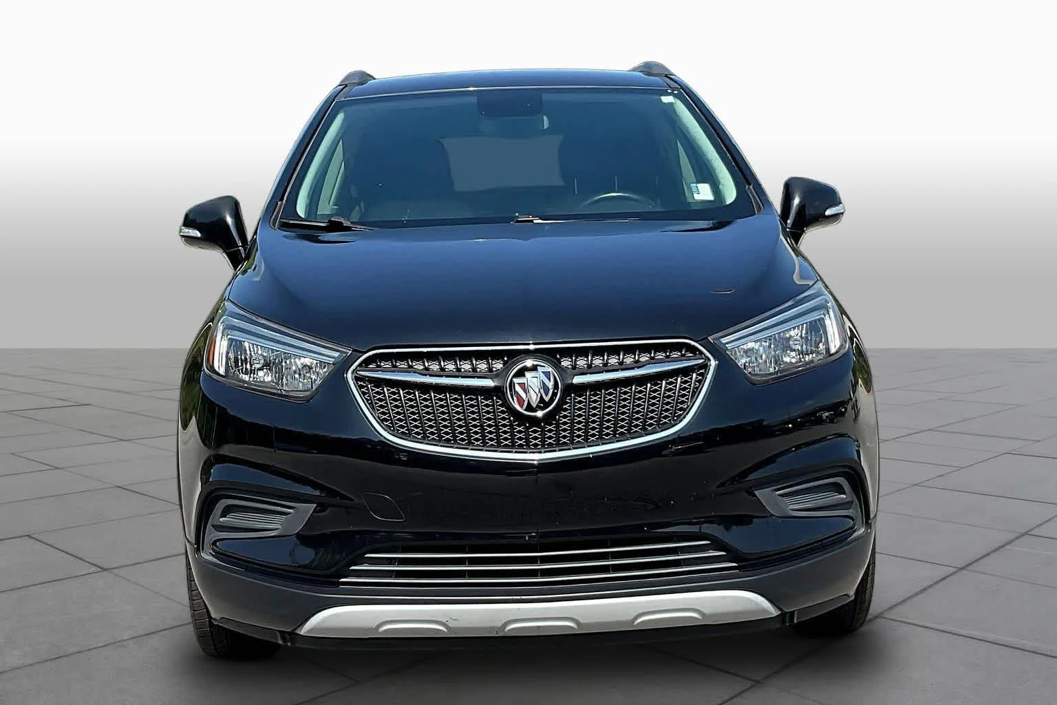 Used 2019 Ebony Twilight Metallic Buick Preferred image 4