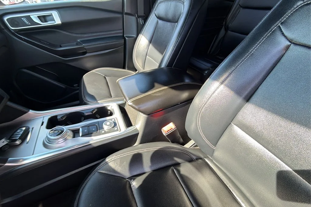 Used 2020 Blue Ford XLT image 28