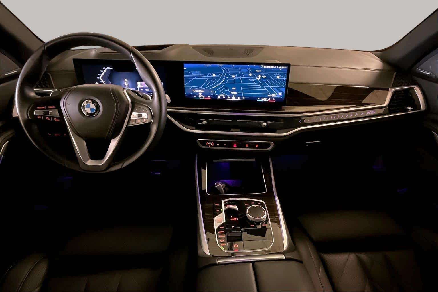 Used 2026  BMW xDrive40i image 14
