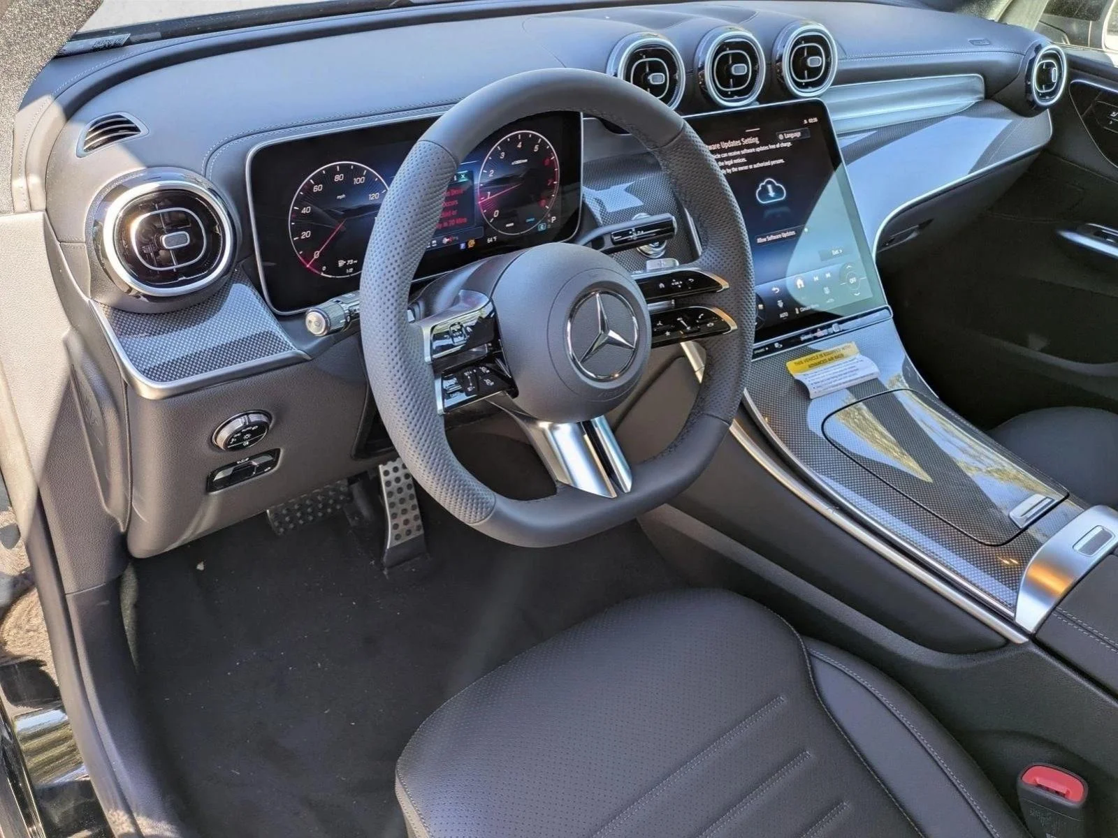 Used 2026 Black Mercedes-Benz GLC 300 image 3