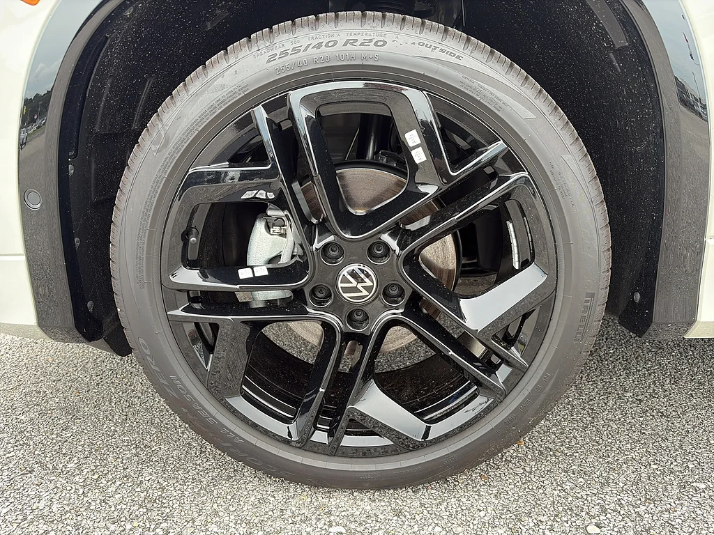 New 2026 Sandstone Volkswagen SE R-Line Black FWD image 9