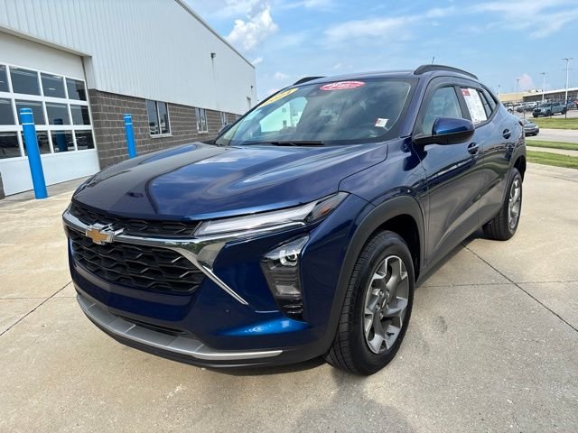 Used 2024 Blue Glow Metallic Chevrolet LT image 3
