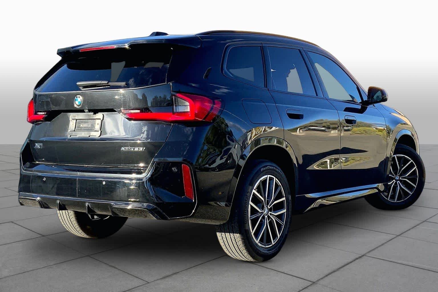 Used 2023 Black Sapphire Metallic BMW xDrive28i image 7