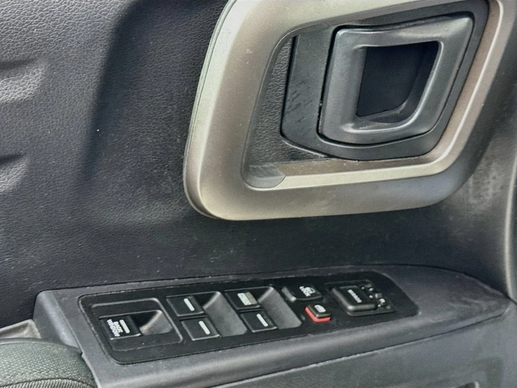 Used 2012 Polished Metal Metallic Honda RTS image 18