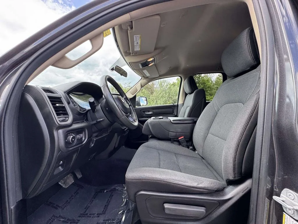 Used 2019 Gray Ram Tradesman image 13
