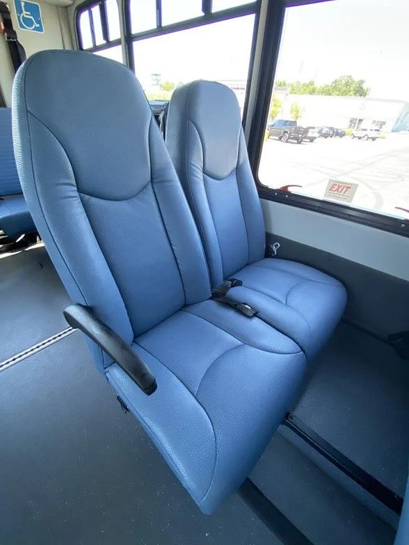 Used 2014 White Ford Handicap Accesible image 32