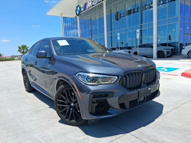Used 2022 Gray BMW xDrive40i image 1