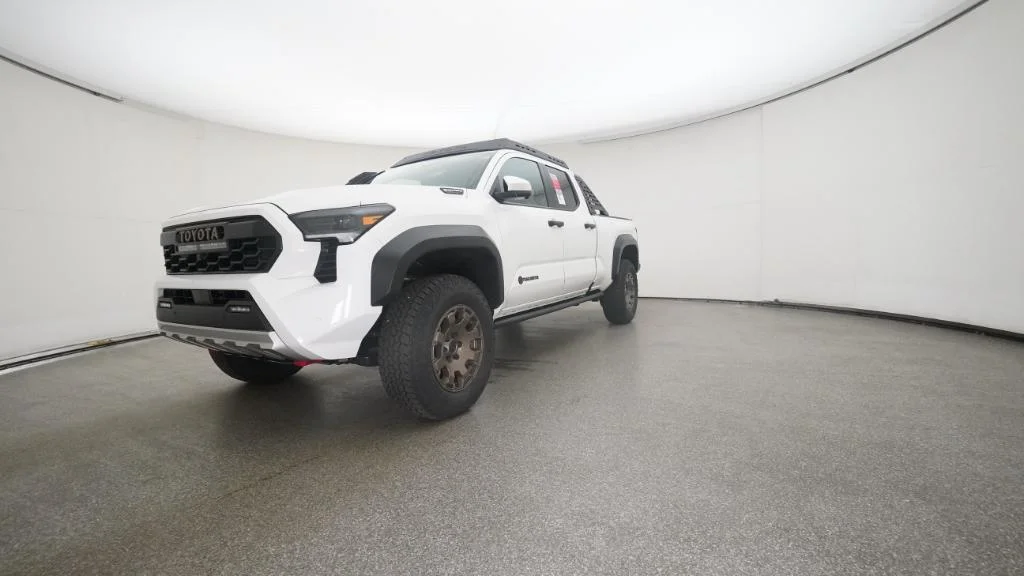 2025 Toyota Tacoma Trailhunter - Photo 16