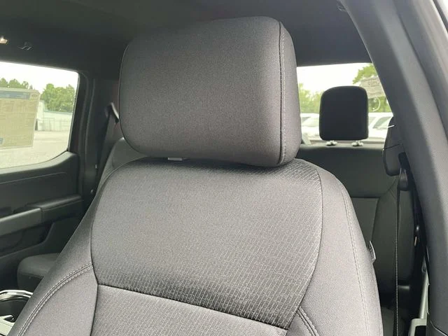 New 2026 Ruby Red Metallic Tinted Clearcoat Ford XLT image 16