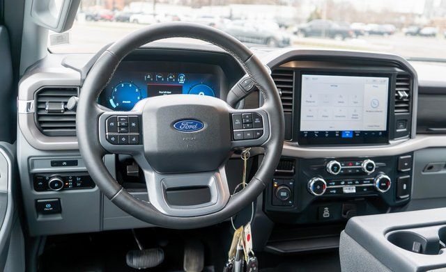 Used 2025 Iconic Silver Metallic Ford XLT image 13