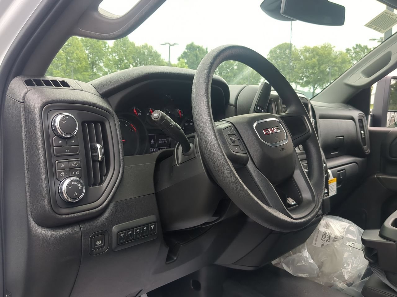 2026 GMC Sierra 2500HD Pro - Photo 10