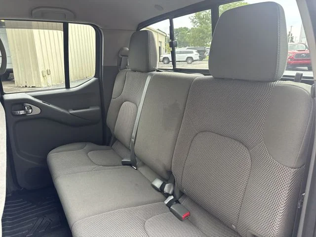 Used 2020 Red Nissan SV image 14