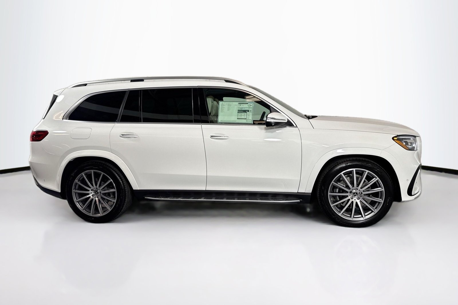 New 2026 Polar White Mercedes-Benz GLS 580 image 4