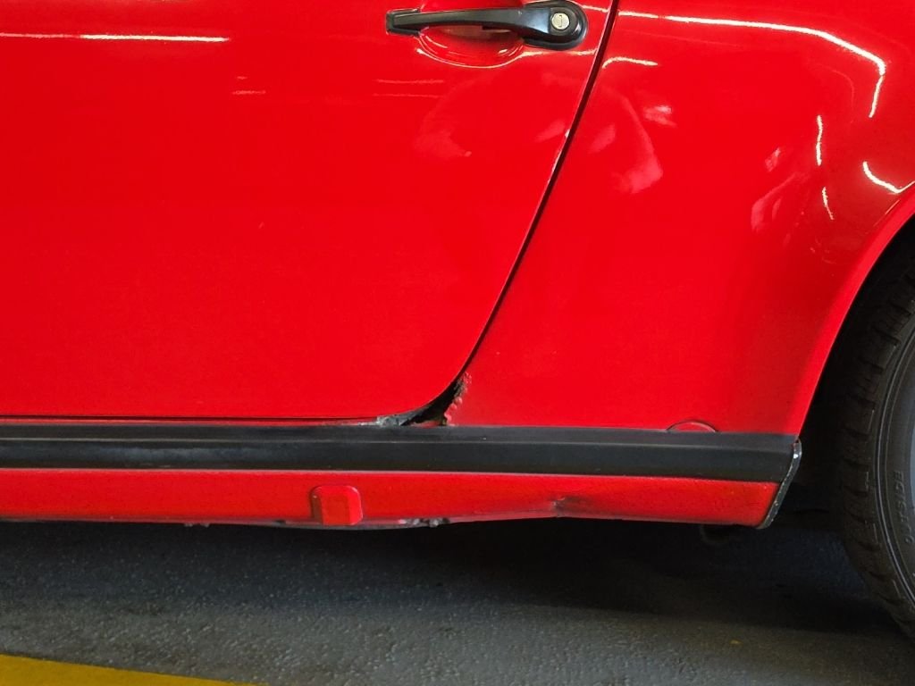 Used 1986 Guards Red Porsche Carrera image 11