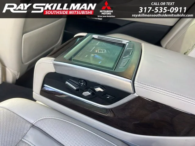 Used 2016 White BMW 750i xDrive image 15