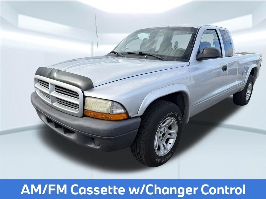 Used 2003  Dodge Base image 2