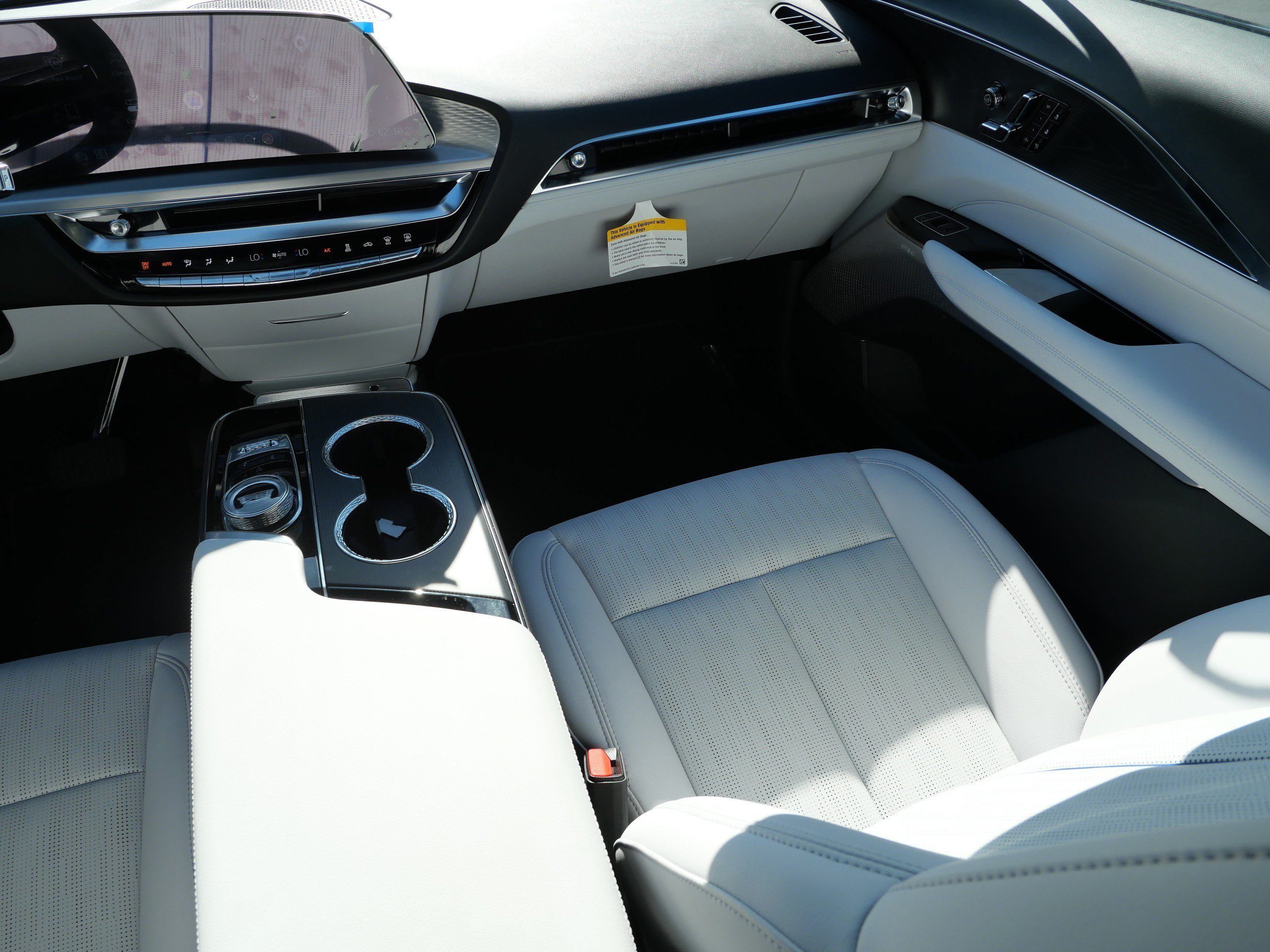 2026 Cadillac LYRIQ Premium Sport - Photo 9