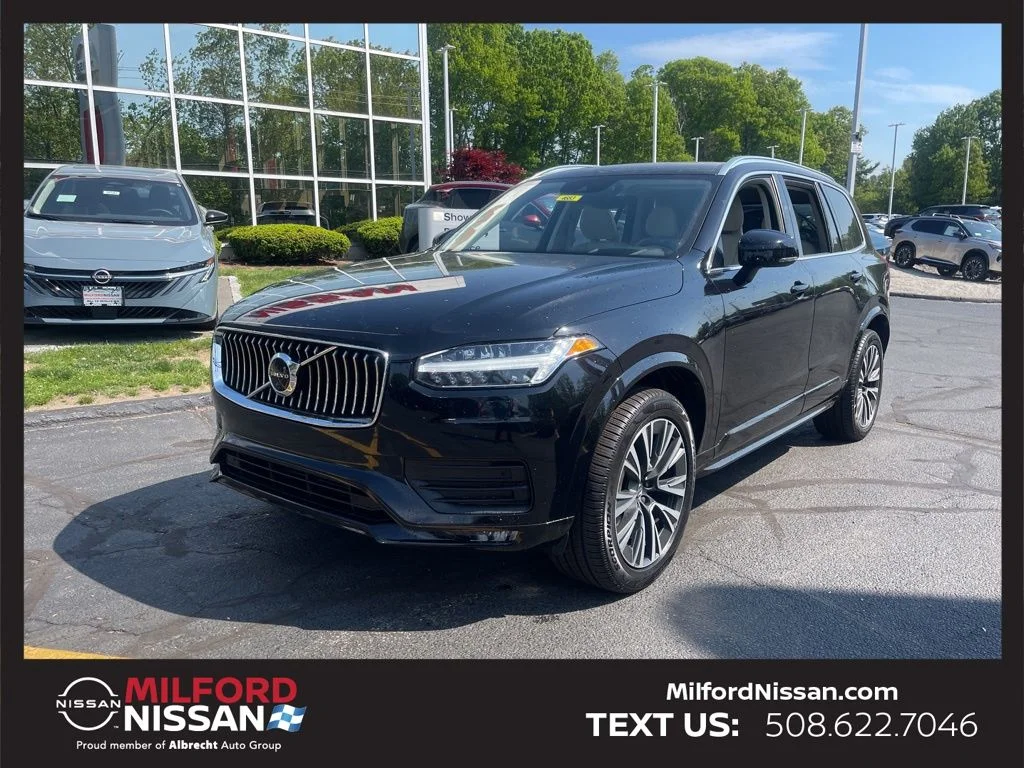 2021 Volvo XC90 T5 Momentum FWD's photo