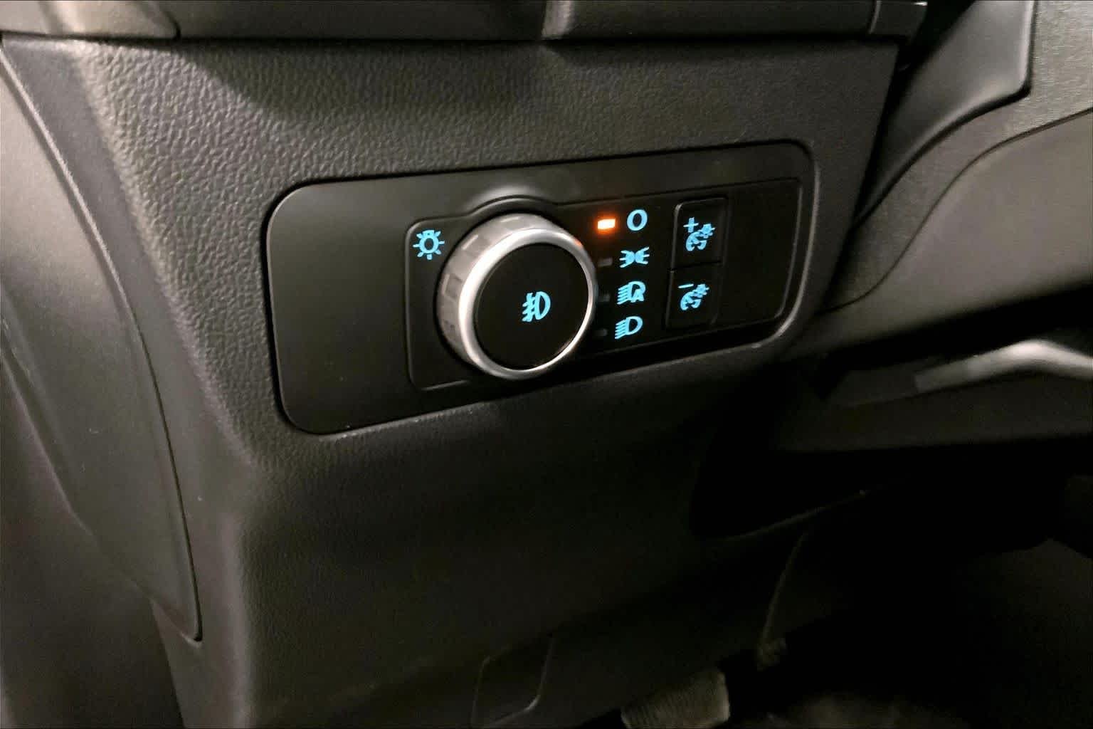 New 2026 Space White Metallic Ford Big Bend® image 18