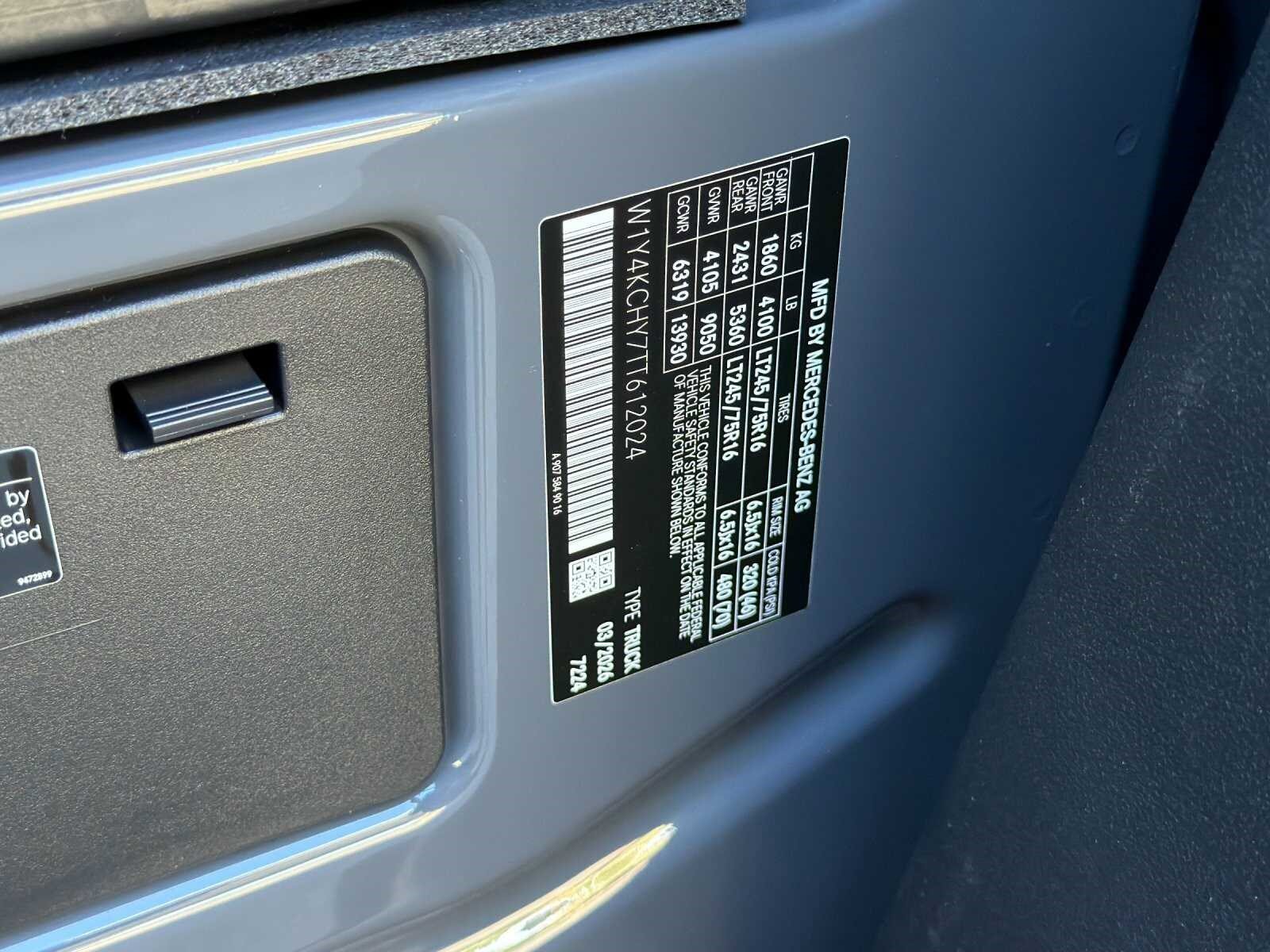 New 2026 Graphite Gray Mercedes-Benz 2500 High Roof SO Diesel 170 WB image 27