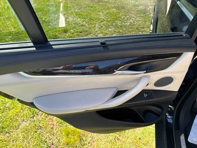Used 2018 Blue BMW xDrive35i image 26