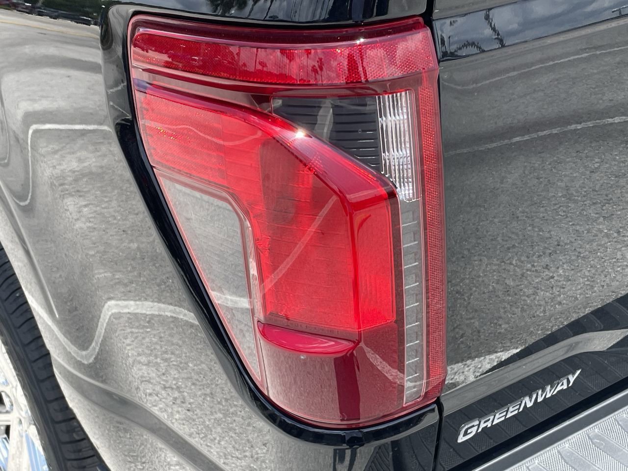 New 2026 Agate Black Metallic Ford XLT image 7