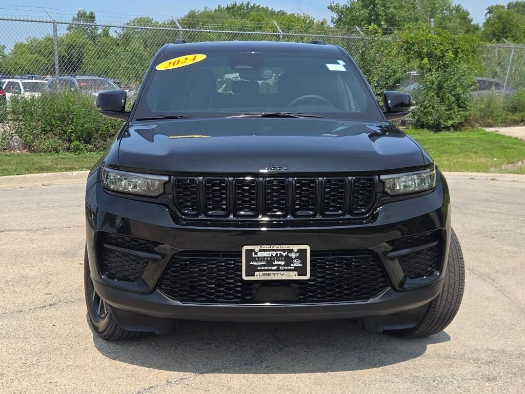 Certified Used 2024 Black Jeep Altitude image 4
