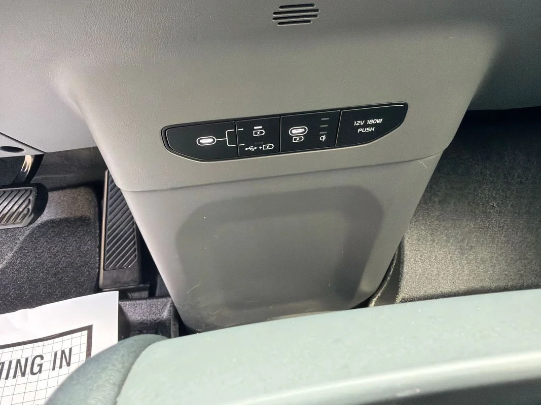 Used 2024 Silver Kia Light Long Range image 12