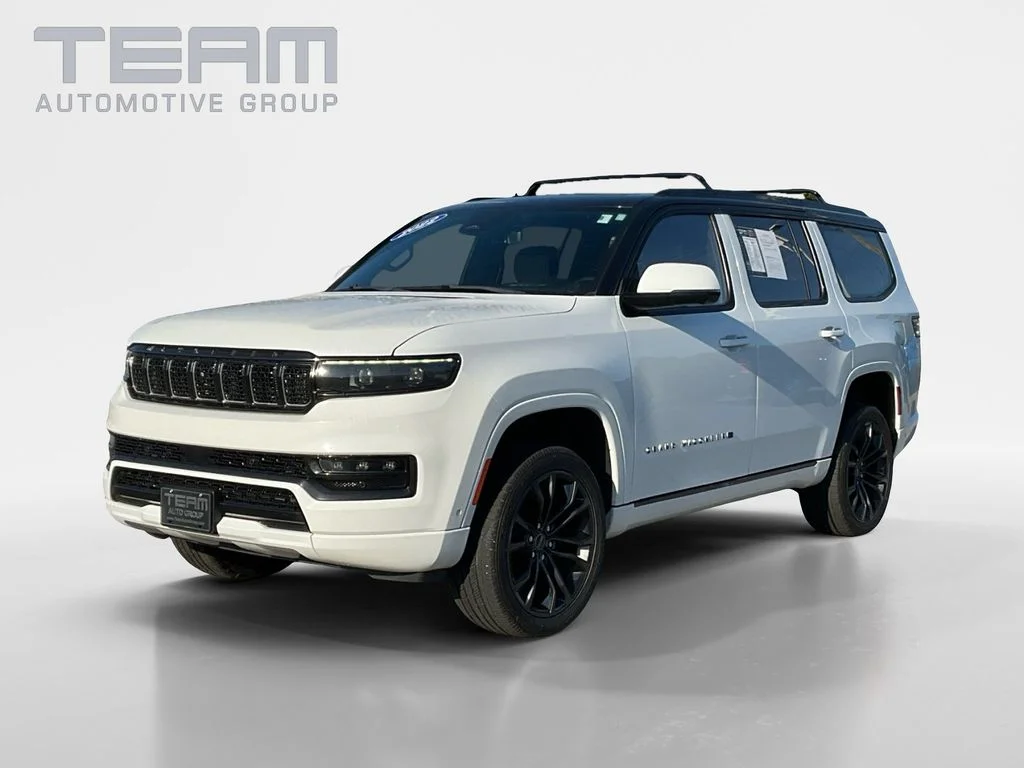 Used 2022 White Jeep Series II image 3