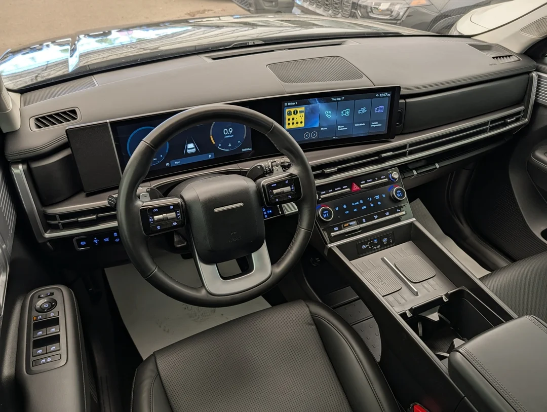 Used 2025 Green Hyundai XRT - - Turbo I-4 - AWD - All-Terrain Tires - Sunroof - Roof Rails & More! image 24