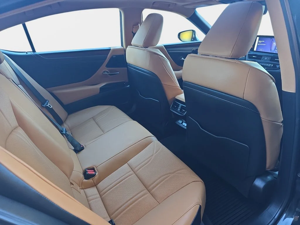 Used 2024 Black Lexus 350 Luxury image 14