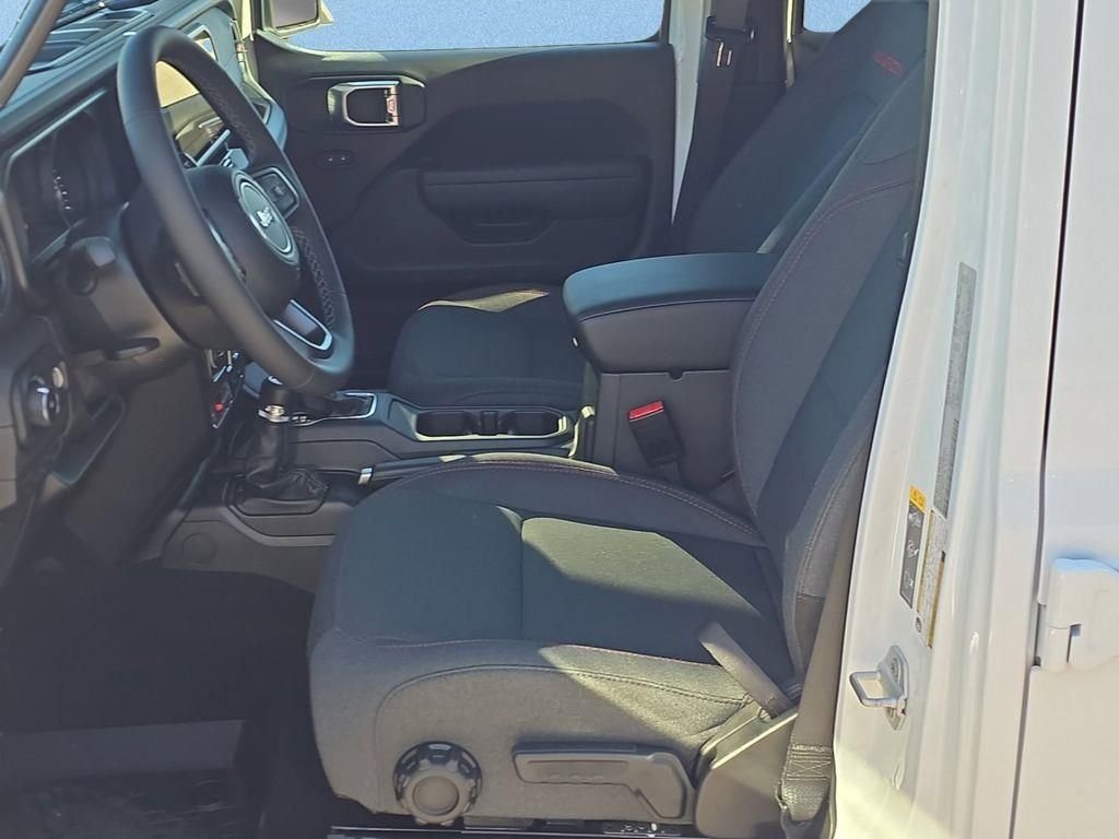 2026 Jeep Wrangler 4-Door Rubicon - Photo 13