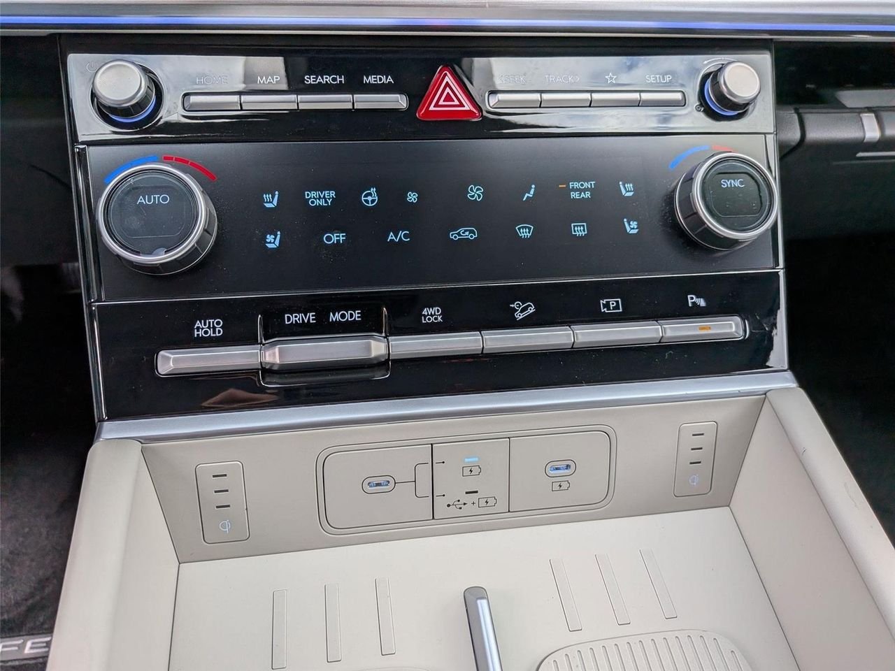 New 2026 Phantom Black Hyundai Limited image 22