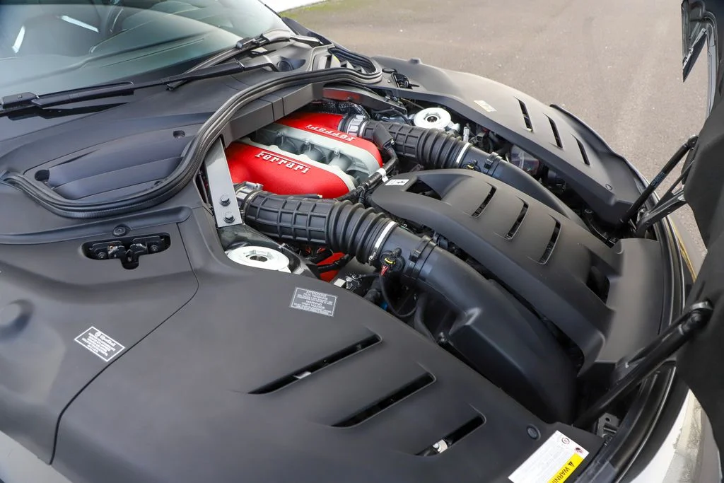 2025 Ferrari Purosangue Base - Photo 19