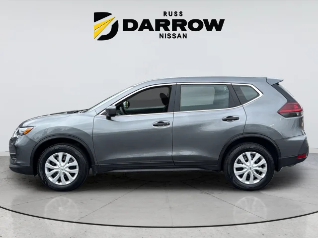 Used 2020 Gray Nissan S image 2