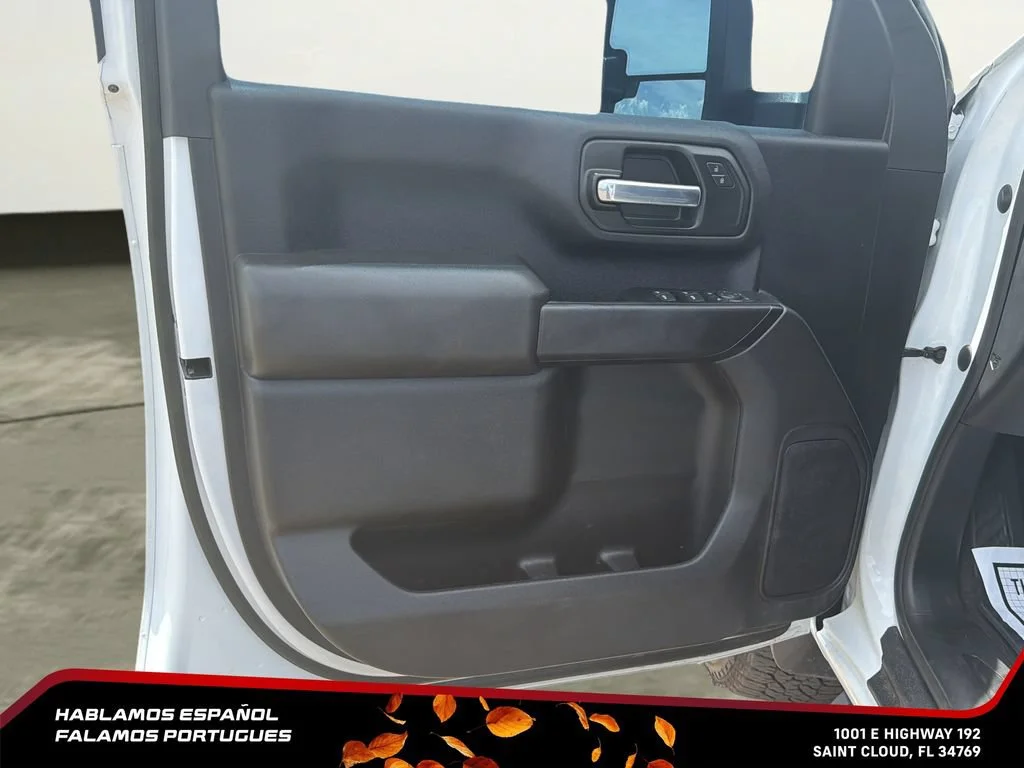 Used 2024 Summit White Chevrolet Custom image 11